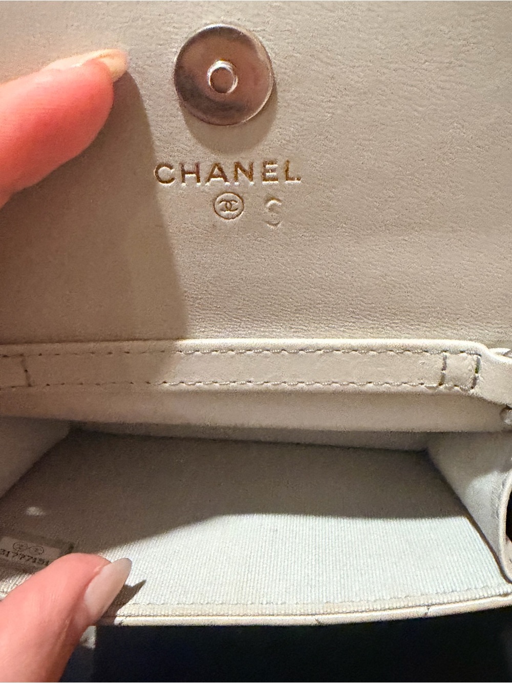 CHANEL Mini Quilted Flap Bag in Cream with Silver Hardware - Picture 5 of 7